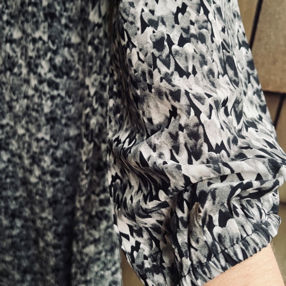 Daniella Faye Black & White Heart Print Flowy Modest Long Sleeve Swing Dress  L - Picture 9 of 13